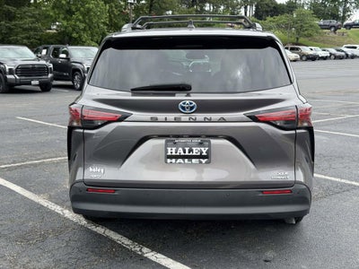 2022 Toyota Sienna XLE