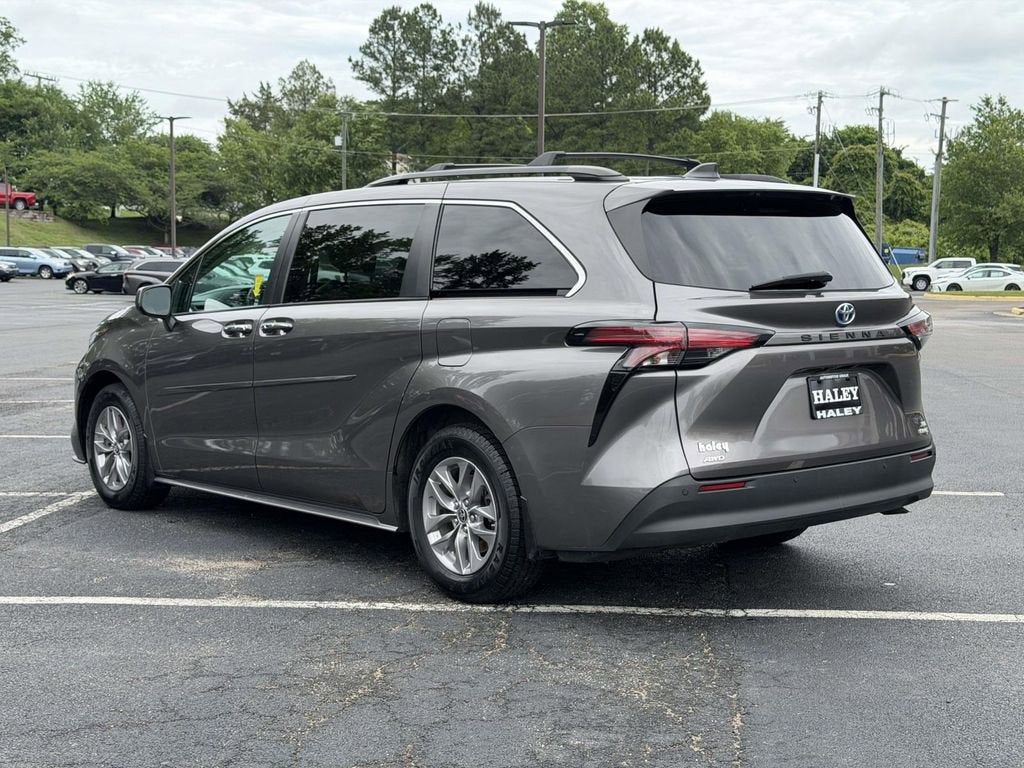 2022 Toyota Sienna XLE