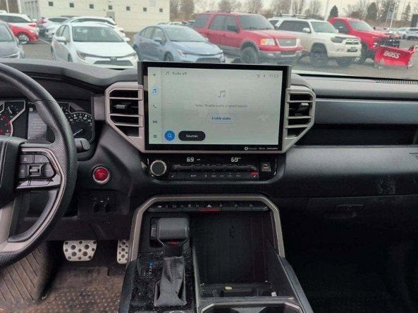 2022 Toyota Tundra SR5