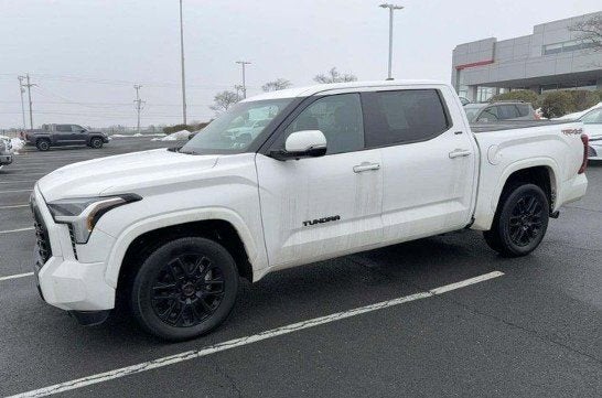 2022 Toyota Tundra SR5
