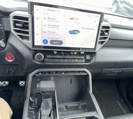 2022 Toyota Tundra SR5