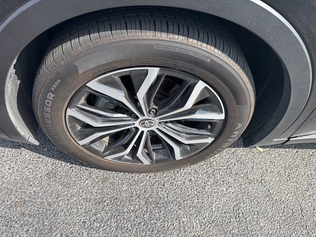 2024 Toyota Crown XLE