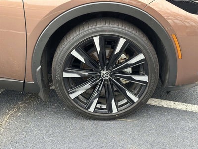 2025 Toyota Crown Platinum