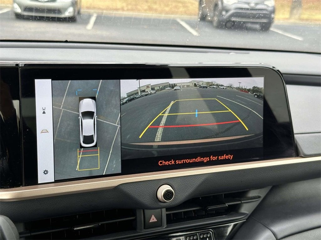 2025 Toyota Crown Platinum