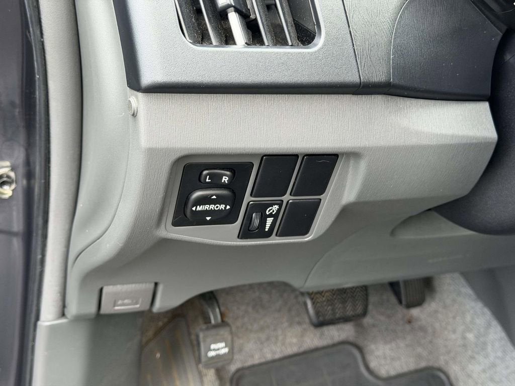 2011 Toyota Prius Two