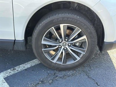 2023 Toyota Venza LE