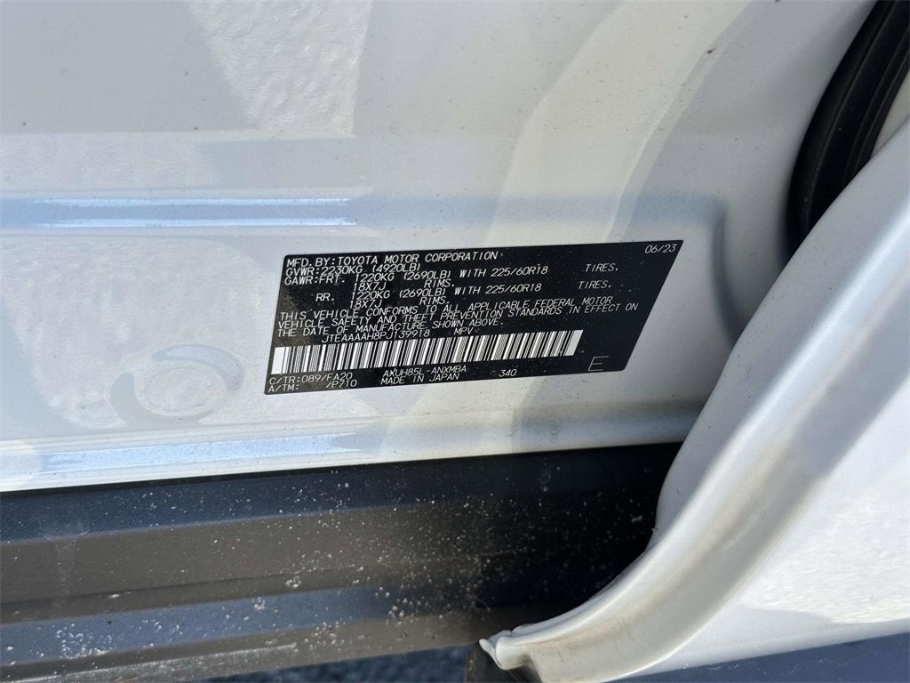 2023 Toyota Venza LE