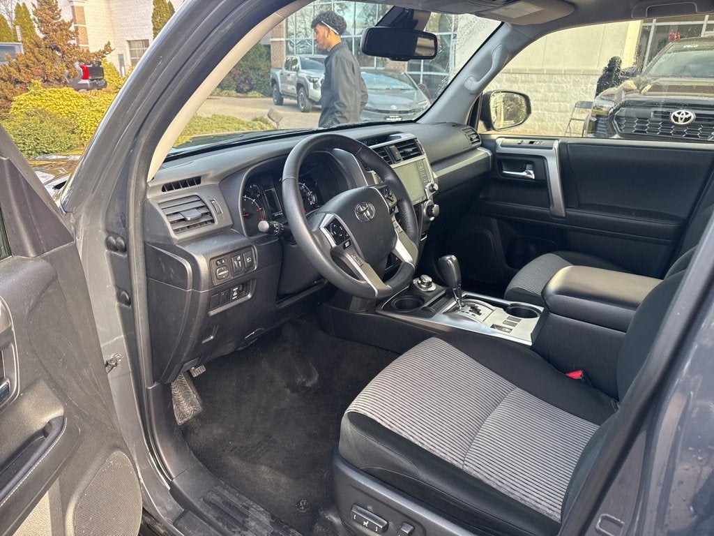 2024 Toyota 4Runner SR5