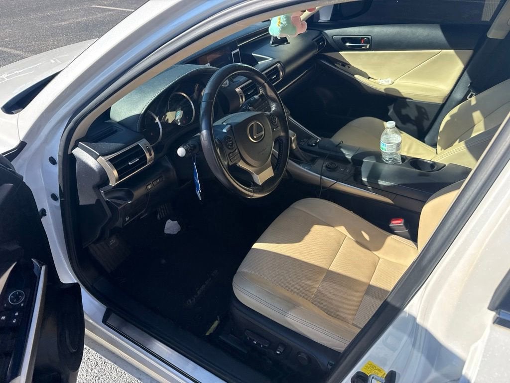 2016 Lexus IS 300 300