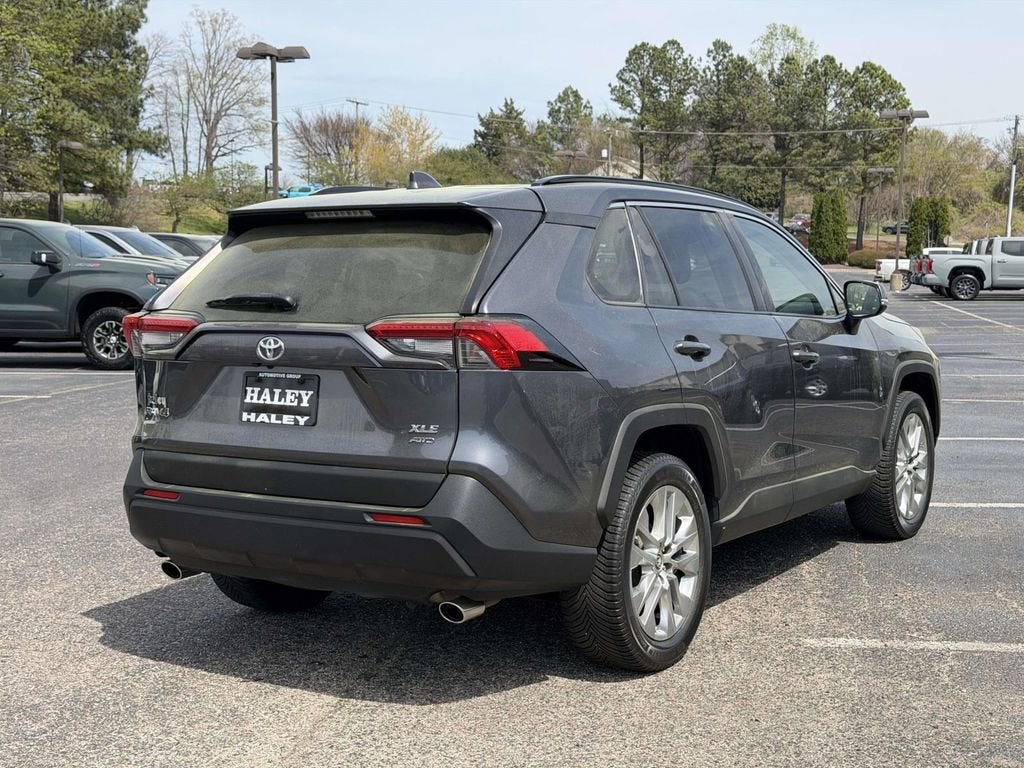 2019 Toyota RAV4 XLE Premium
