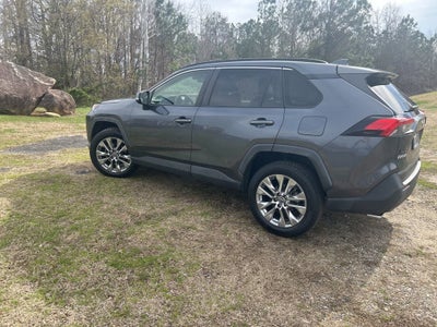 2019 Toyota RAV4 XLE Premium