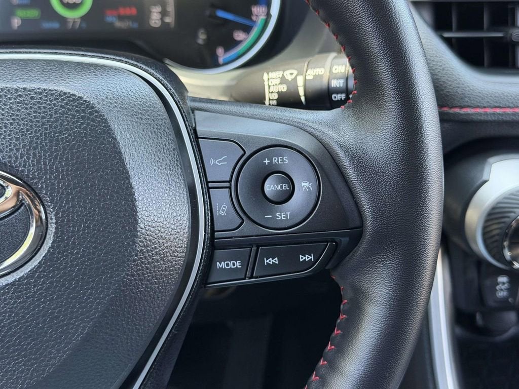 2025 Toyota RAV4 Plug-In Hybrid SE