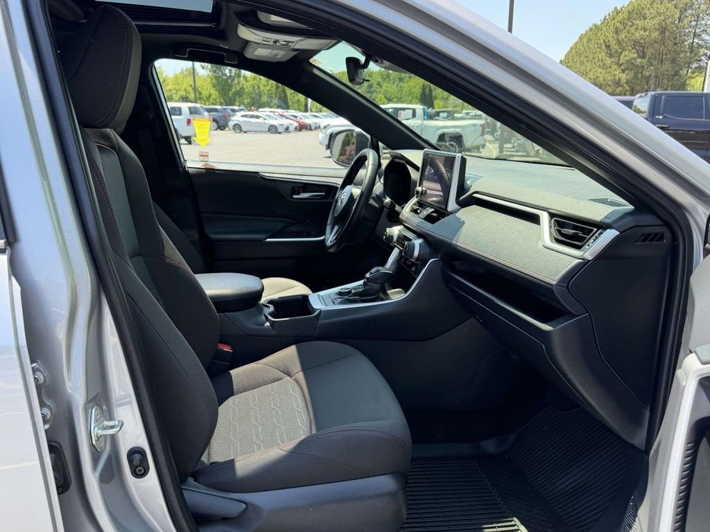 2025 Toyota RAV4 Plug-In Hybrid SE