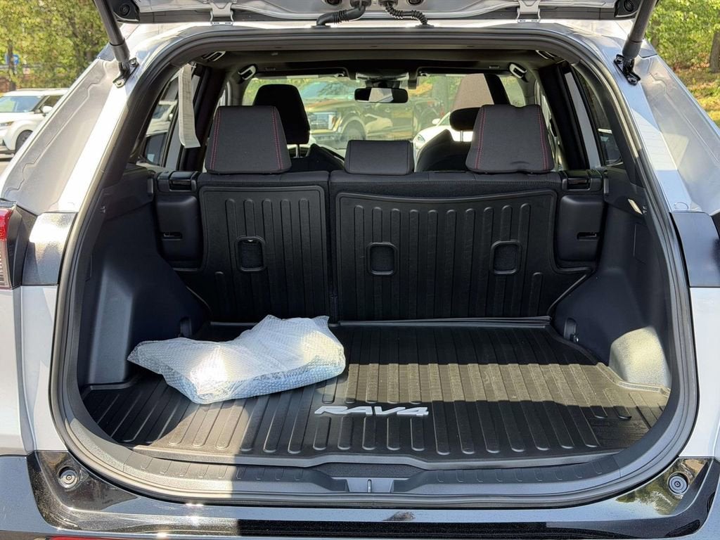 2025 Toyota RAV4 Plug-In Hybrid SE