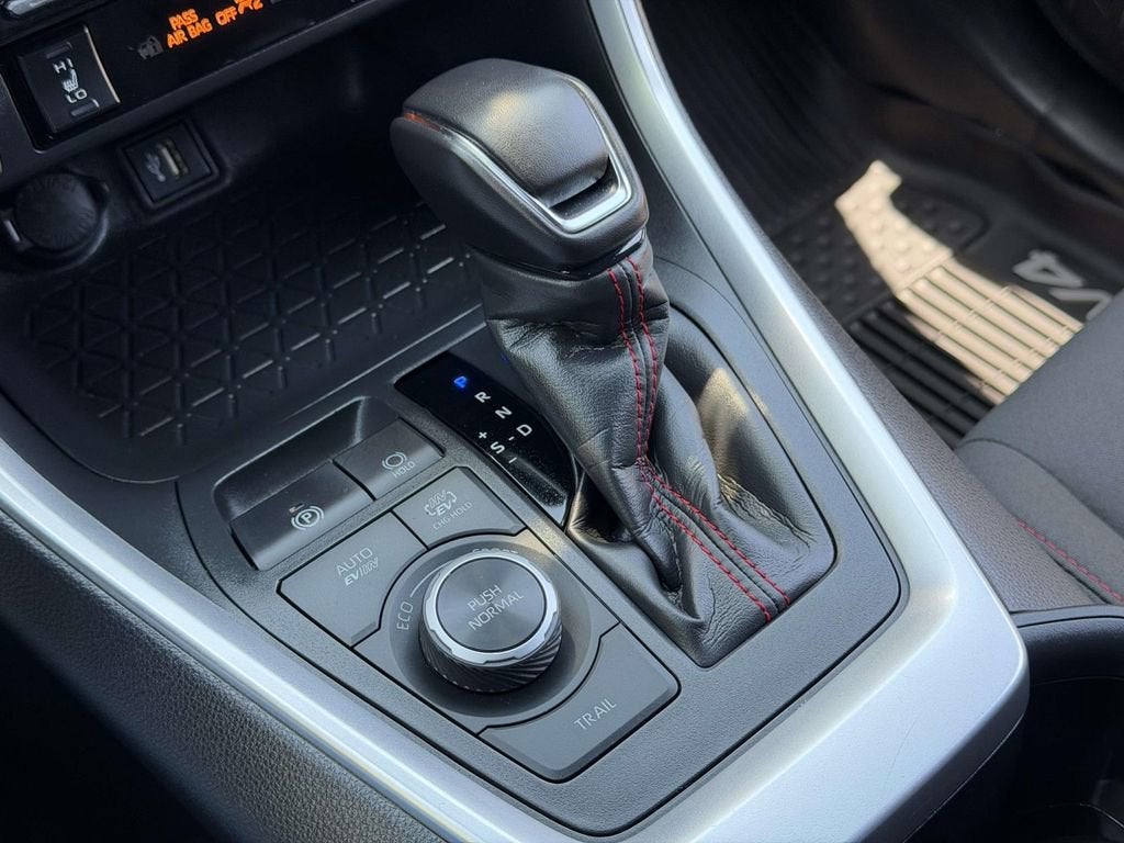 2025 Toyota RAV4 Plug-In Hybrid SE