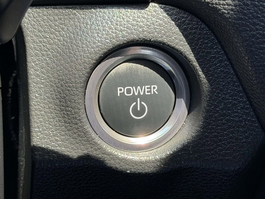 2025 Toyota RAV4 Plug-In Hybrid SE
