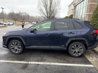 2022 Toyota RAV4 XLE Premium