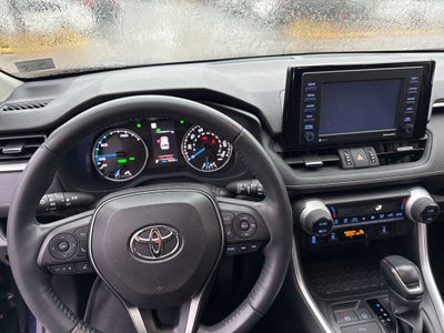 2022 Toyota RAV4 XLE Premium