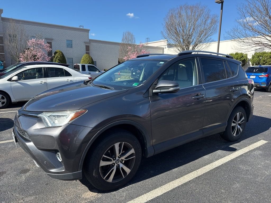 2017 Toyota RAV4 XLE