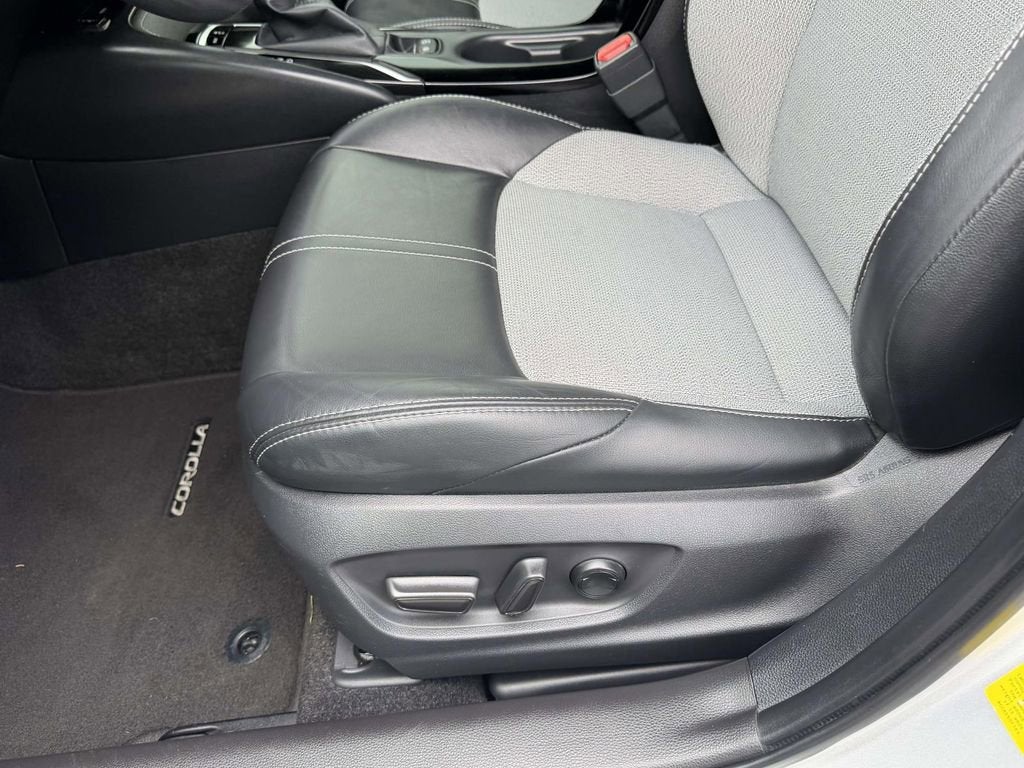 2021 Toyota Corolla Hatchback XSE