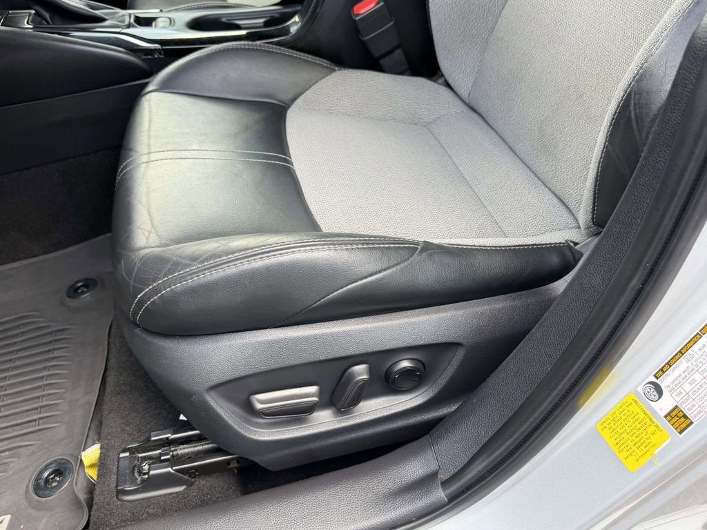 2021 Toyota Corolla Hatchback XSE