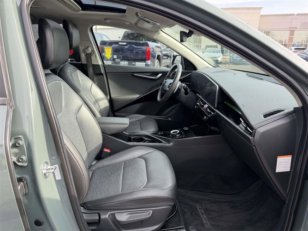 2024 Kia Niro Plug-In Hybrid SX