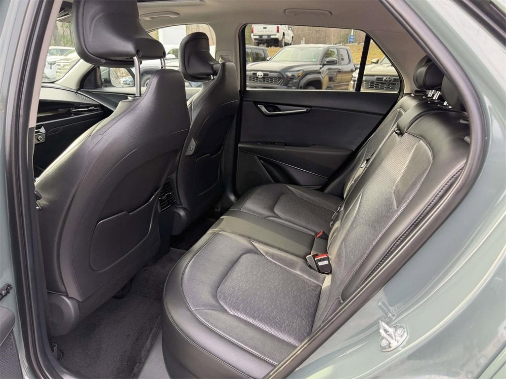 2024 Kia Niro Plug-In Hybrid SX