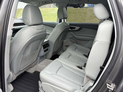 2019 Audi Q7 45 Premium Plus