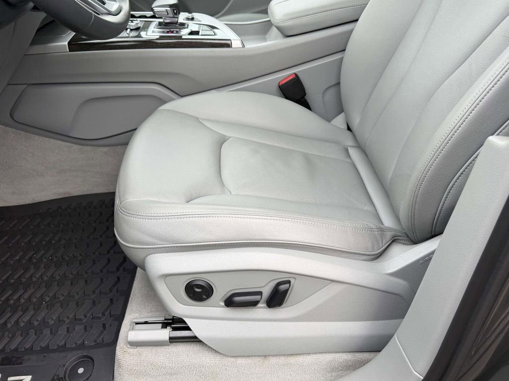 2019 Audi Q7 45 Premium Plus