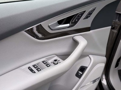 2019 Audi Q7 45 Premium Plus
