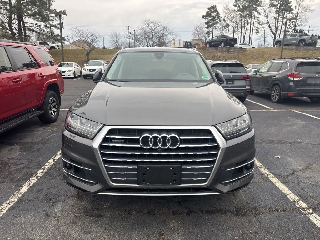 2019 Audi Q7 45 Premium Plus