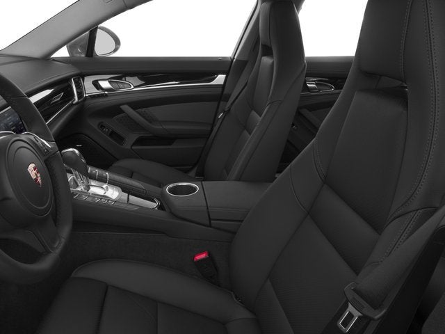 2016 Porsche Panamera 4
