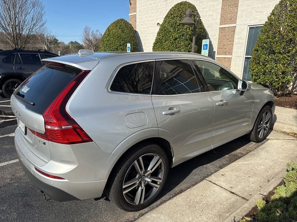 2020 Volvo XC60 T5 Momentum