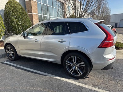 2020 Volvo XC60 T5 Momentum