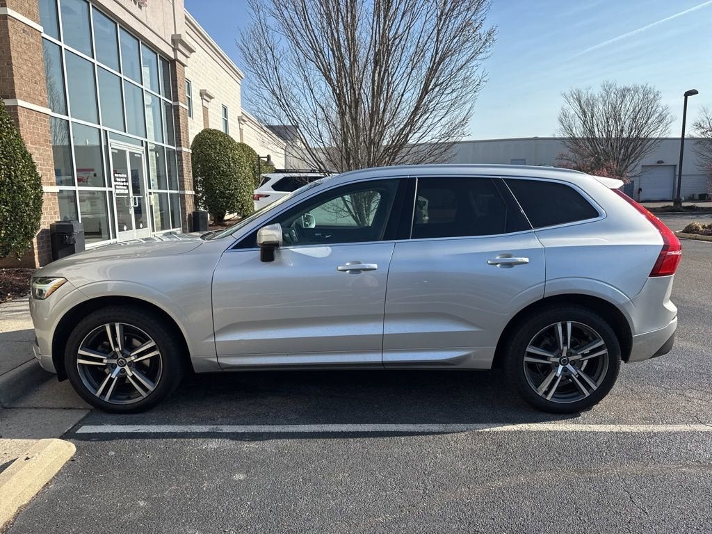2020 Volvo XC60 T5 Momentum
