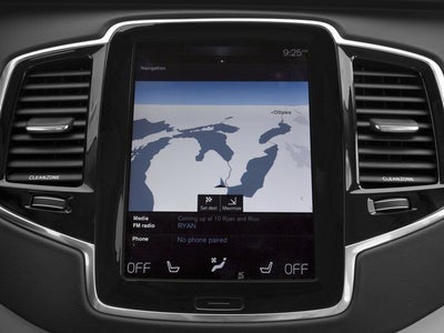 2016 Volvo XC90 T6 Momentum
