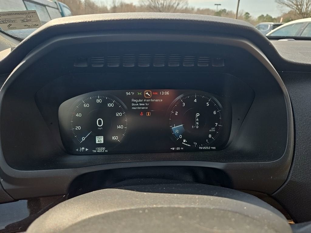 2016 Volvo XC90 T6 Momentum