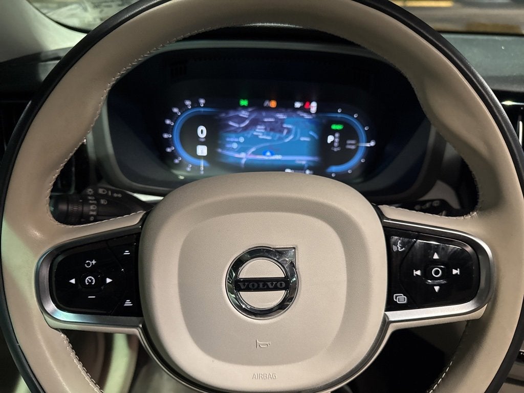 2024 Volvo XC60 Recharge Plug-In Hybrid T8 Plus Dark Theme