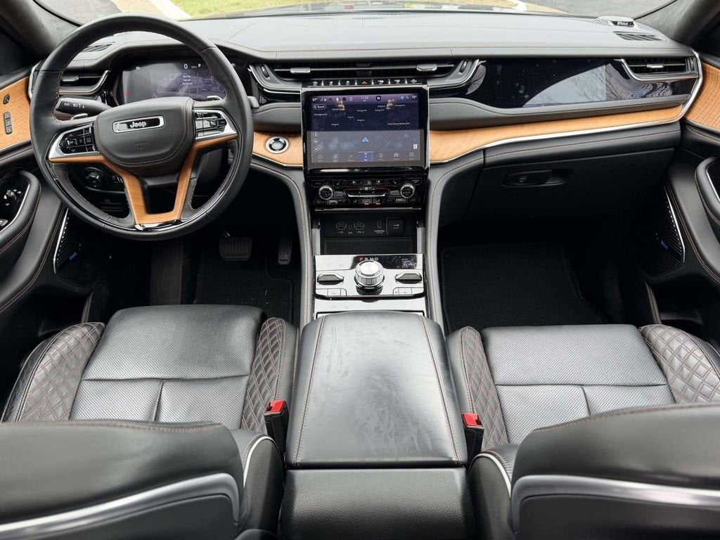 2023 Jeep Grand Cherokee Summit