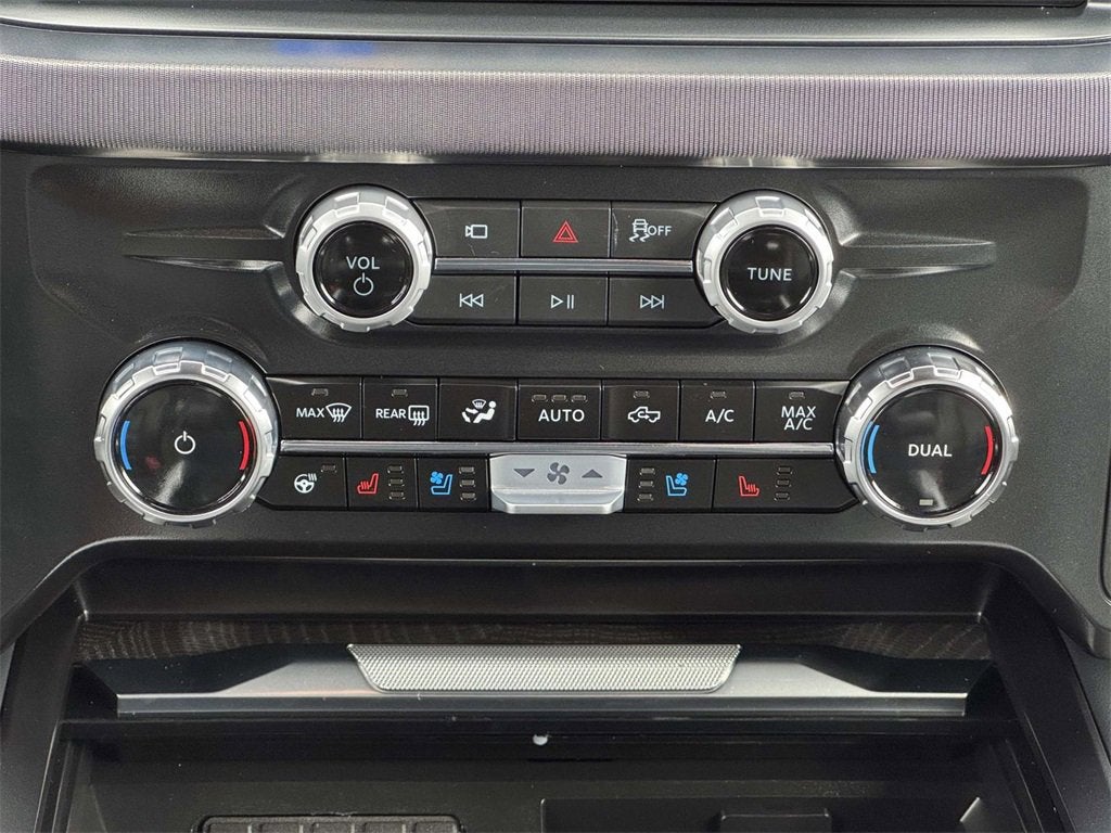 2025 Ford Super Duty F-350 SRW Platinum