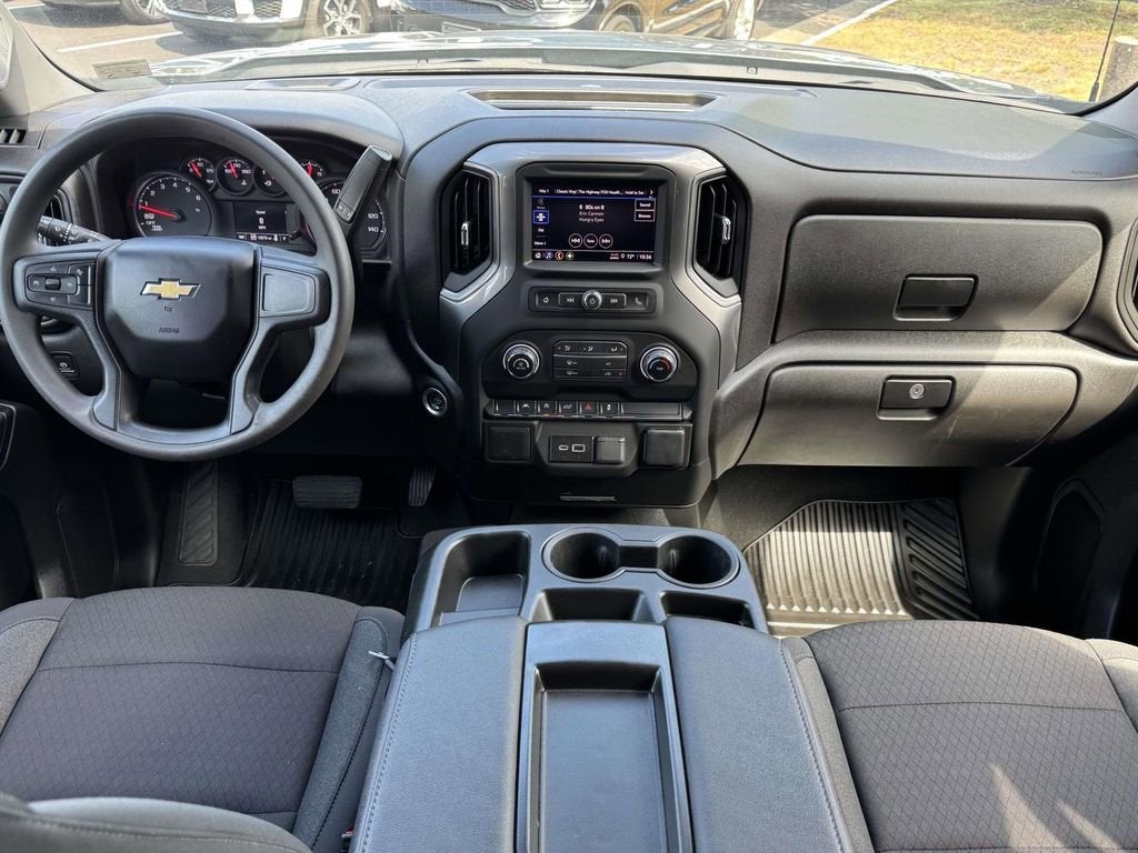 2025 Chevrolet Silverado 1500 Custom