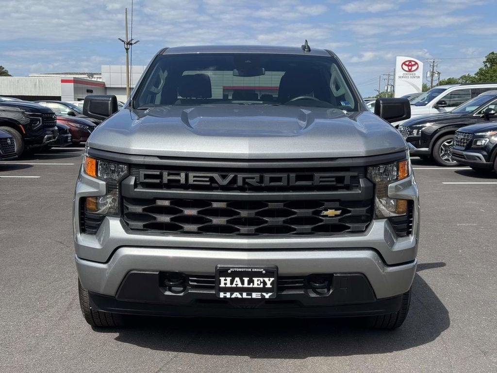 2025 Chevrolet Silverado 1500 Custom