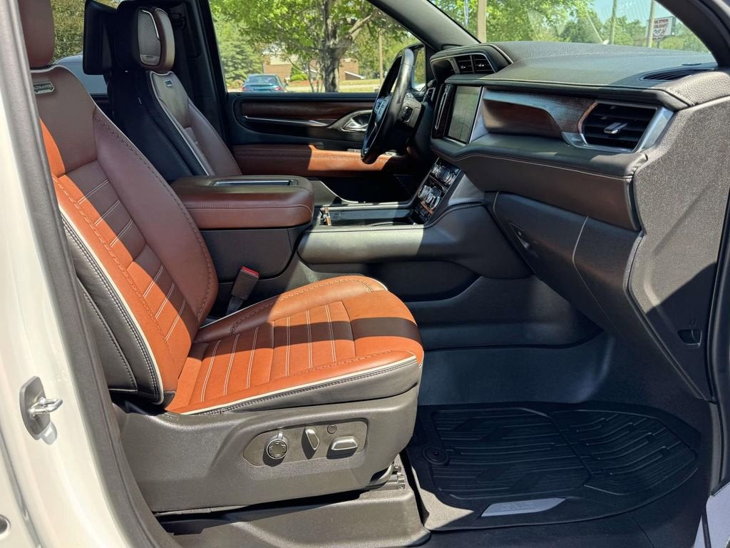 2023 GMC Yukon XL Denali Ultimate