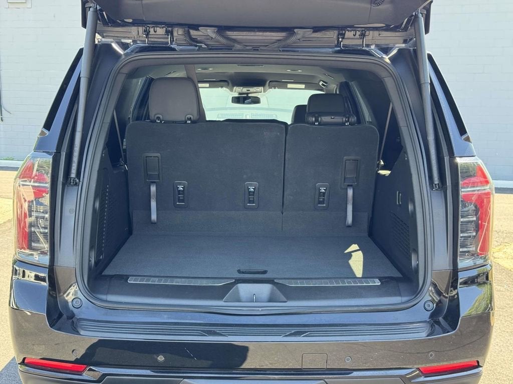 2025 Chevrolet Suburban Z71
