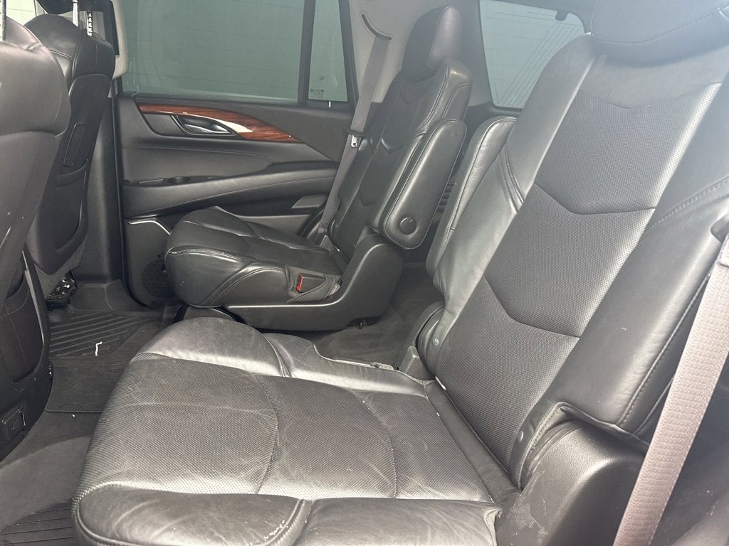 2015 Cadillac Escalade Luxury