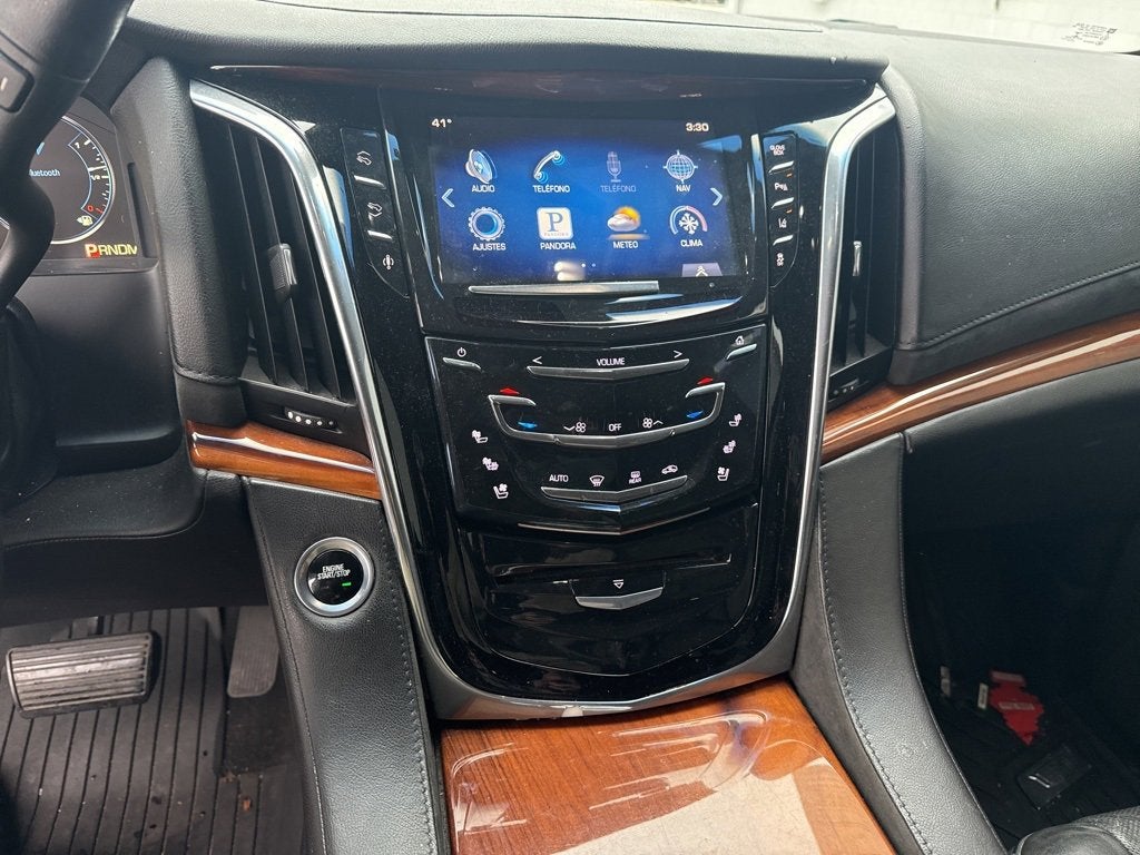 2015 Cadillac Escalade Luxury