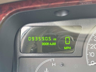 2005 Lincoln Town Car Signature