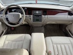 2005 Lincoln Town Car Signature