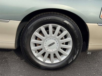 2005 Lincoln Town Car Signature