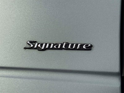 2005 Lincoln Town Car Signature